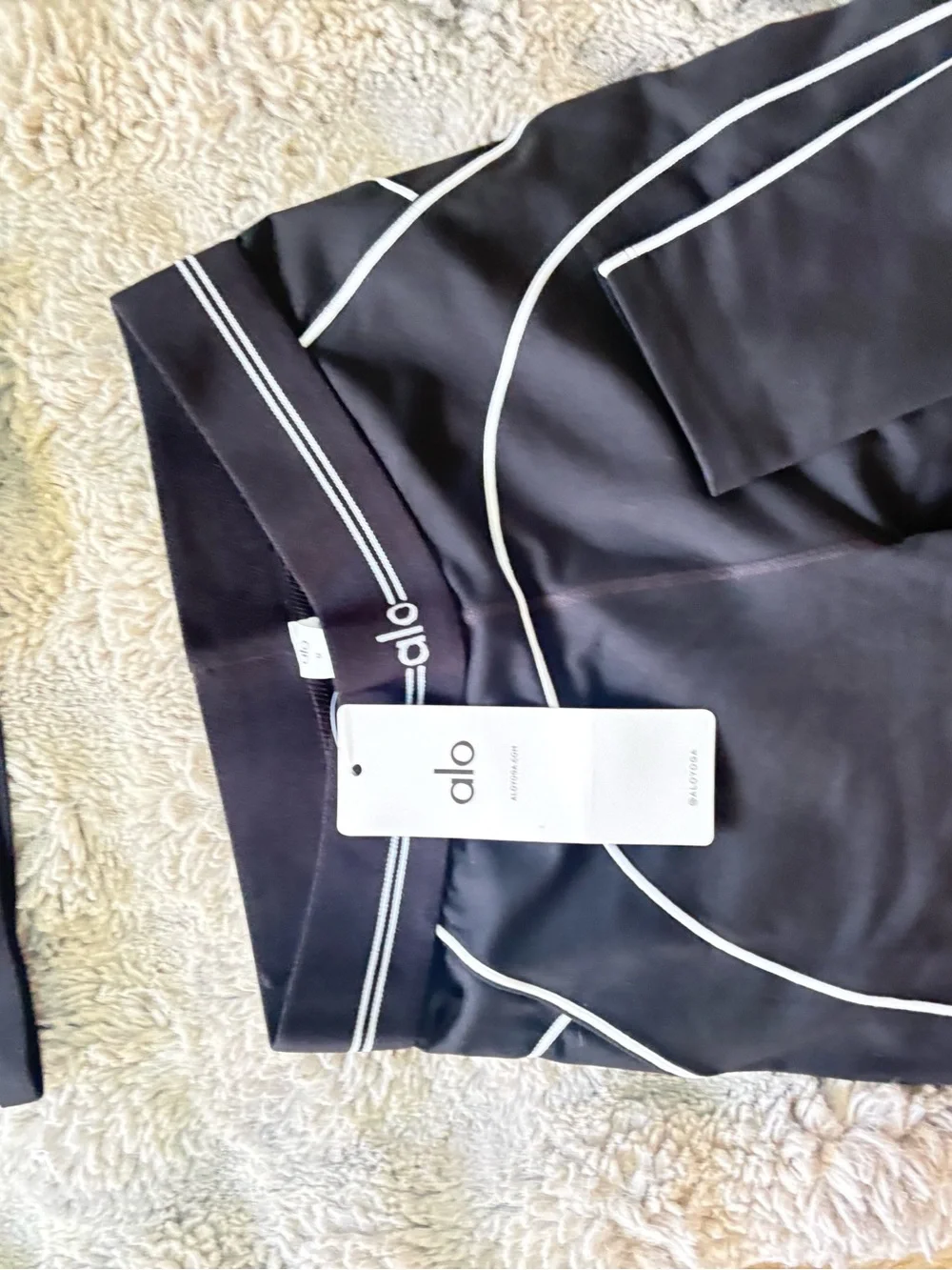 ALO Yoga Set for Women Black and White Two Piece Set